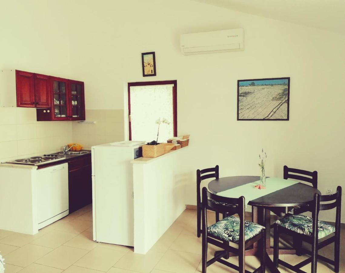 Apartment By The Beach Primošten Dış mekan fotoğraf