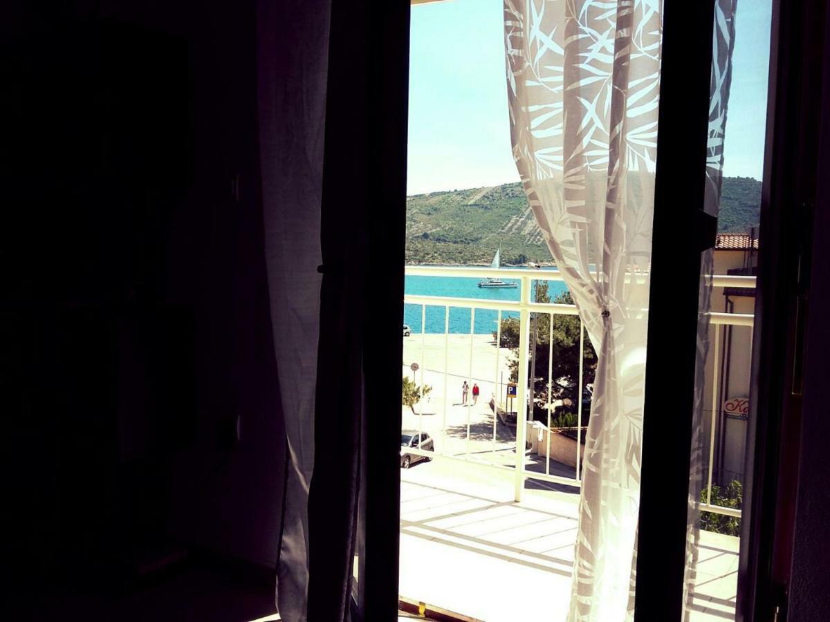 Apartment By The Beach Primošten Dış mekan fotoğraf